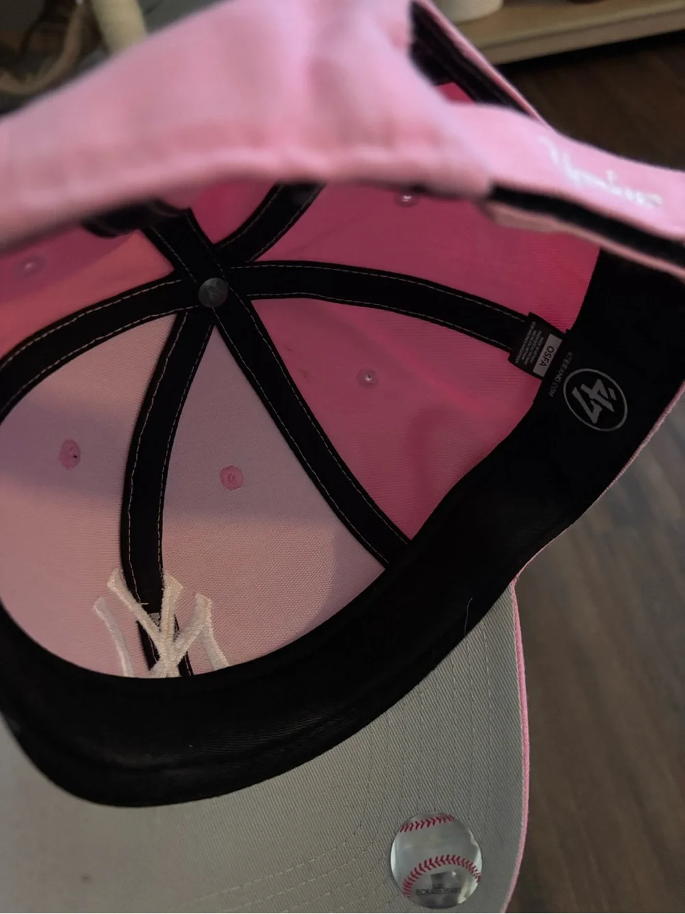 New York Yankees Pink Baseball Cap with White Logo
